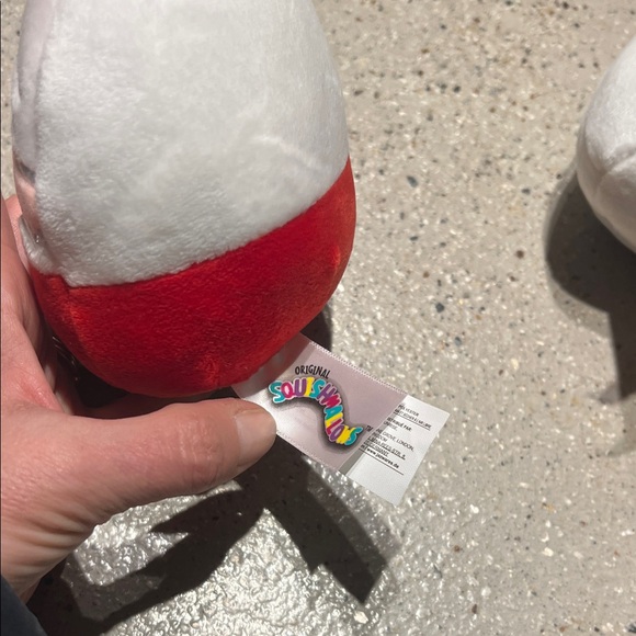 Mini Squishmallows Holiday Set - Red, White, Brown - Picture 10 of 10